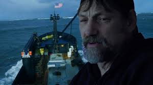 Tratar de llegar a casa va a ser todo un desafío al intentar pasar un  peligroso estrecho 🚢😨 #PescaMortal