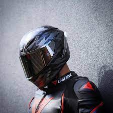 Focused Catch Me Rollin Via Agvhelmets Daineseofficial Bikeswithoutlimit Motorcycle Helmet Design Sports Bikes Motorcycles Cool Motorcycle Helmets