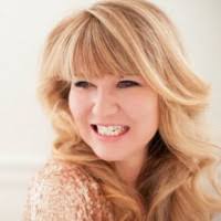 Farrah Moore's Instagram, Twitter & Facebook