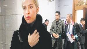 Maybe you would like to learn more about one of these? Helin Avsar Ve Serhan Bora 15 Dakikada Bosandi