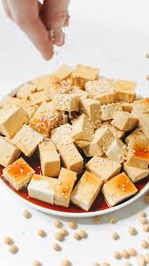 Twitter cocklod- cute features and groomed