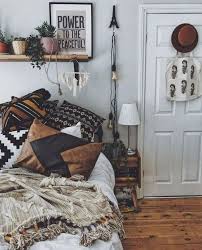 17 Inspiring Bohemian Style Bedroom Decor Design Ideas Lmolnar Vintage Bedroom Styles Bedroom Vintage Boho Bedroom Design