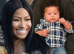 Nicki minaj kicked off 2021 by sharing the first video of her son with husband kenneth petty and connecting with fans about motherhood — details. Nicki Minaj Posts Photos And Video Of Her Baby Nicknamed Papa Bear