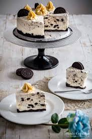It has moist chunks of oreo cookies in the cheesecake as well as whole cookies and raspberries along the outside. Five Ingredient Oreo Ice Cream Cake Dani S Cookings