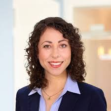 Helena Santiago's Instagram, Twitter & Facebook