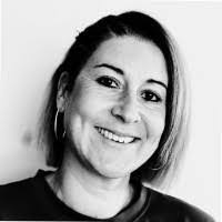 Julie Bruno's Instagram, Twitter & Facebook