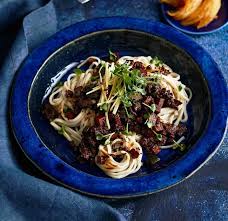 Jajangmyeon Nudeln Mit Schwarzer Bohnen Sauce Rezept Rezepte Vegane Hauptspeisen Asiatische Rezepte