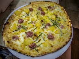 Qui vi proponiamo alcuni condimenti, dai più classici ai più insoliti. 10 Modi Perfetti Condire Pizza Silvio Cicchi