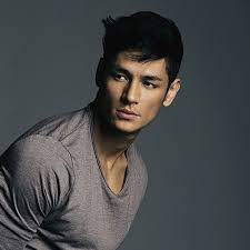 25 Cute Hairstyles For Guys To Get In 2021 Cute Hairstyles Mens Hairstyles Cool Hairstyles For Men