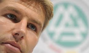 Er wolle nach dem ende seiner karriere eine diskussion voranbringen, sagte er. Hitzlsperger Why I Decided To Come Out The Local