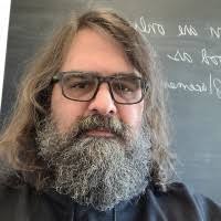 100+ perfiles de «Extine»