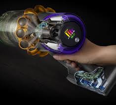 Diseñada para limpiar a fondo en cualquier parte. Dyson V15 Detect Vacuums