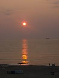 List download lagu selama matahari terbit dari timur (04:19 min) mp3 link, last update jun 2021. Matahari Terbit Wikipedia Bahasa Indonesia Ensiklopedia Bebas