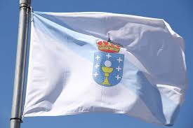 La bandera de galicia se regula por la ley 5/1984, de 29 de mayo de 1984, de la junta de galicia. La Historia De La Bandera De Galicia
