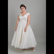 My daughter usually wears size 4 clothing, but. Marilyn Lwv10 Calf Ankle Length Plus Size Tea Length Wedding Dress In