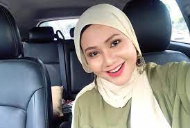 At this station, for you, plays the best 80's, 90's, pop, top 40, talk content. Keluar Dari Zon Selesa Cik Piah Beralih Ke Suria Fm Mynewshub