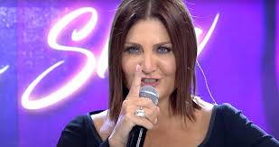 Sibel can'ın, dmc etiketiyle yayınlanan yeni aşkım albümünde yer alan vallahi yalan isimli şarkısı, video klibiyle netd. Sibel Can Ve Hakan Altun Dan Hayranlarina Buyuk Surpriz