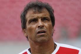 There are 300+ professionals named milton cruz, who use linkedin to exchange information, ideas, and opportunities. Relacao Antiga Apoio De Milton Bivar Elenco E Financas Milton Cruz Avalia Cenario Do Sport Superesportes