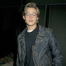 If you're interested in the nerd aesthetic, there are many things you can do to. The Best Geek Chic Looks To Wear On A Date Vogue