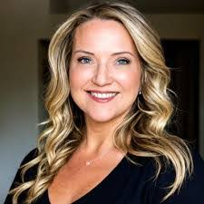 Kristi Fowler's Instagram, Twitter & Facebook