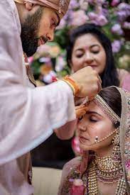 Bollywood actress anushka sharma and indian cricketer virat kohli have finally married today in italy. Virushka S 2nd Anniversary A Look Back At Their Wedding Pics