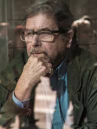 Profesor sztuk teatralnych, doktor honoris causa łódzkiej szkoły filmowej, uznawany za jednego z najwybitniejszych polskich aktorów, pedagog i fotograf. Bild Zu Janusz Gajos Kinoposter Janusz Gajos Filmstarts De