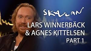 Att genomföra en så här omfattande turné involverar hundratals tekniker, turnépersonal, chaufförer och en stor mängd . Lars Winnerback Agnes Kittelsen Part 2 Svt Nrk Skavlan Youtube