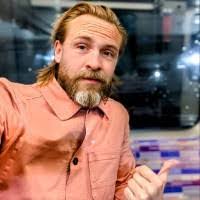 Bruce Bunn's Instagram, Twitter & Facebook