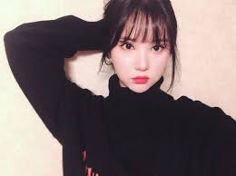 Becoming cute, this is a different experience to the original work. Gfriend Eunha Selca Gfriend Eunha Artis Selebritas Foto Sahabat