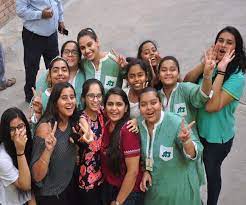Those candidates who are enrolled with cbse board examination 2021 can download result. Topper List Cbse 10th Result 2021 99 04 Pc Students Clear Class 10 Exam Girls Outshine Boys No Merit List This Year