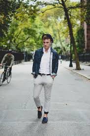 Keep the sweatpants life going with our edit of the 25 best styles to shop now. Men S Sweatpants Shoes 20 Shoes To Wear With Guys Sweatpants