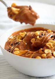 Nice Cream Chocolat Cacahuete Gout Snickers Vegan Sans Gluten Laura Healthy Vegan En 2020 Recettes De Cuisine Gouter Vegan Recettes De Dessert Vegetalien