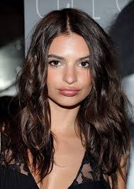 She's a model, actor, activist, and outspoken feminist. Emily Ratajkowski Hair Color Photos