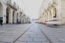 Mancavano 4 giorni a Natale. La via Po del 2024, tra cemento e ruspe, da  lunedì torna (per metà) libera [REPORTAGE] - Torino Oggi