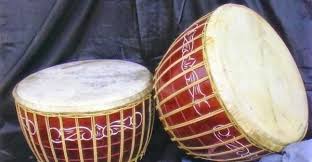 Selain itu, kompang juga kadangkala digunakan oleh suku bajau di pesisir sabah, malaysia, meskipun tidak termasuk dalam tradisi asli mereka. 15 Alat Musik Daerah Dan Asalnya Gambar Lengkap