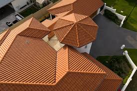 La Escandella Curvado In Roja Ceramic Roof Tiles Roof Colors Terracotta Roof Tiles