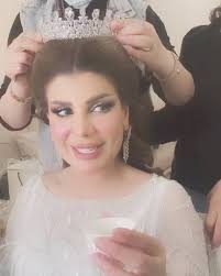 ظهور مفاجئ للفنانة إلهام الفضالة بفستان زفاف صور وفيديو مجلة هي