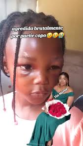 Tia Karol e a Polêmica do Copo em Moçambique