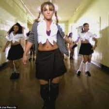 Bowling for soup recorded a cover of this track in 2003 for the. Hit Me Baby One More Time Bass Tabs Britney Spears