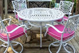 Homemade Deck Cleaner The Best Inexpensive Non Toxic Diy Deck Cleaner Gardening From House To Home Metal Outdoor Furniture Painted Outdoor Furniture Metal Patio Furniture
