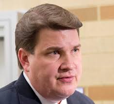 Ref's mother: Teen wasn't aggressor in argument with Young