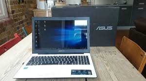 Laptop saat ini sudah menjadi kebutuhan yang vital untuk berbagai kalangan seperti untuk pebisnis yang berfungsi mengoptimalkan produktifitas bisnisnya, gamer untuk memainkan game favoritnya, para profesional yang melakukan editing video dan desain. Spesifikasi Harga Asus X555uj Intel Core I5 Skylake Ram 8 Gb