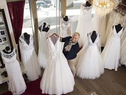 Girls just wanna have fun buche jetzt deinen anprobetermin und habt eine unvergessliche zeit bei uns im you are main store. Brautkleider Brautmode In Frankfurt Der Brautladen Frankfurt