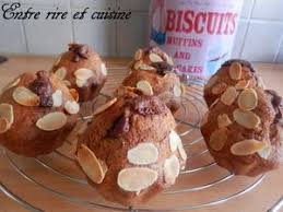 Petits Gateaux A La Banane Vergeoise Et Chocolat Entre Rire Et Cuisine Gateau Banane Muffins A La Banane Banane