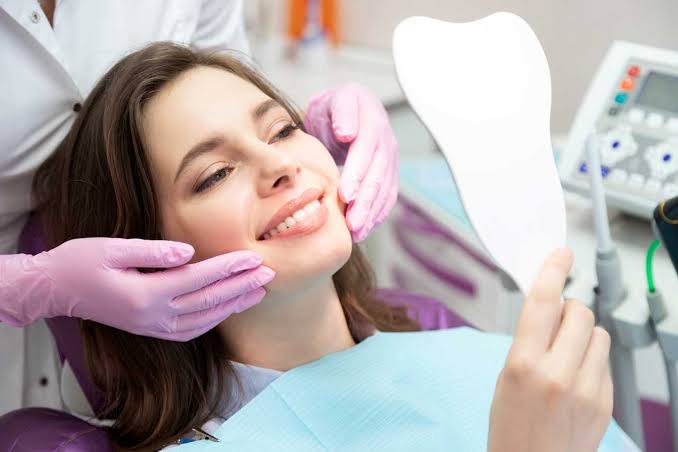 What is the Difference Between a Cosmetic Dentist and a Regular Dentist -  Costello Family Dentistry