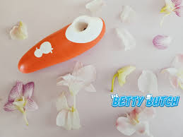 Review: Lovehoney x Romp Switch Clitoral Suction Stimulator - Betty Butch