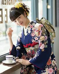 nana komatsu 小松菜奈 着物 きもの 小松菜奈 振り袖 髪型 袴 卒業式 ヘアスタイル