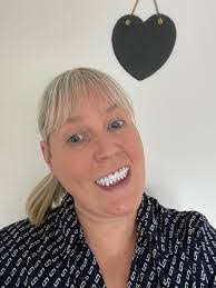 Gina Manko's Instagram, Twitter & Facebook