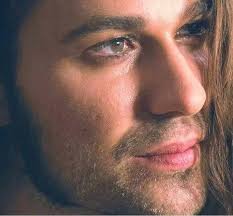 Am slowly loosing fans if you are still my fan say hello