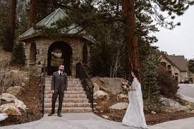 Estes Park Wedding Venues The Complete Guide Estes Park Wedding Venues Colorado Winter Wedding Estes Park Wedding